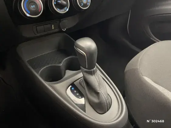 TOYOTA AYGO X - voiture d'occasion - Photo 27