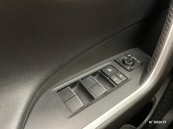 TOYOTA RAV4 V - voiture d'occasion - Photo 28