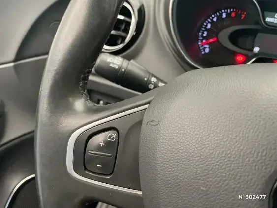 RENAULT CAPTUR - voiture d'occasion - Photo 29