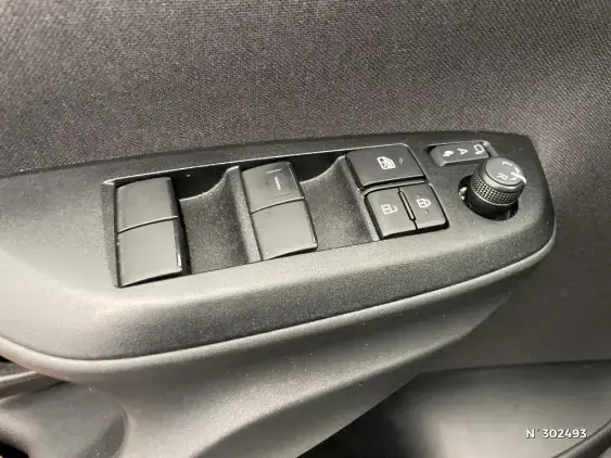 TOYOTA YARIS CROSS I - voiture d'occasion - Photo 30