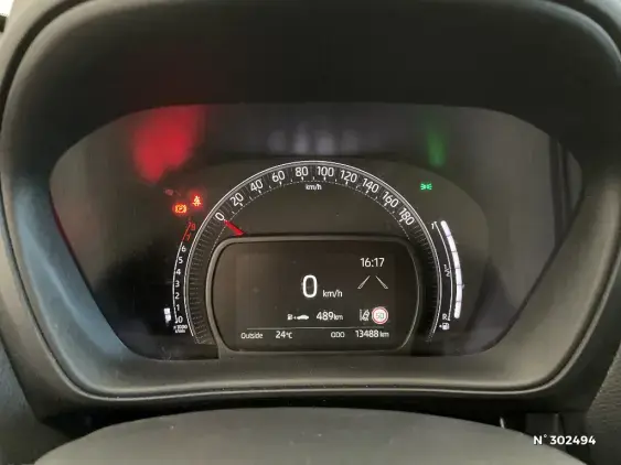 TOYOTA AYGO X - voiture d'occasion - Photo 12