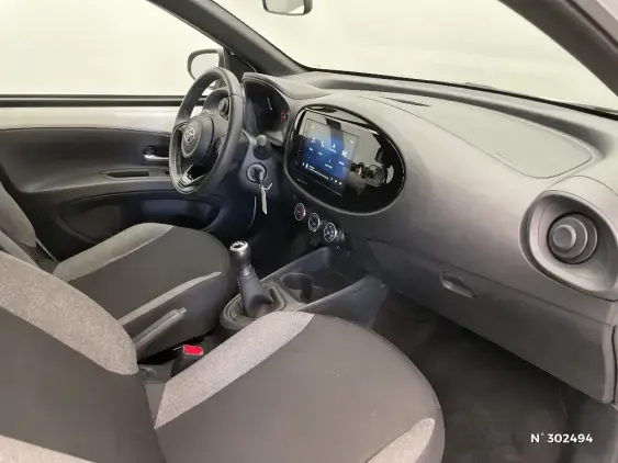 TOYOTA AYGO X - voiture d'occasion - Photo 10