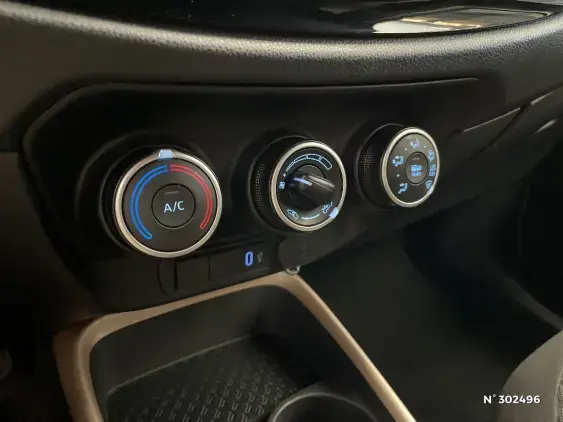 TOYOTA AYGO X - voiture d'occasion - Photo 27
