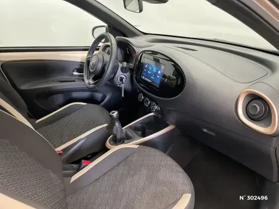 TOYOTA AYGO X - voiture d'occasion - Photo 10