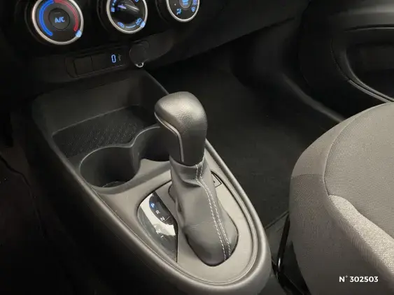 TOYOTA AYGO X - voiture d'occasion - Photo 32