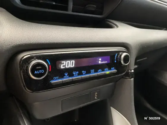 TOYOTA YARIS IV - voiture d'occasion - Photo 31