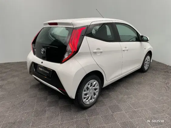 TOYOTA AYGO II - voiture d'occasion - Photo 4