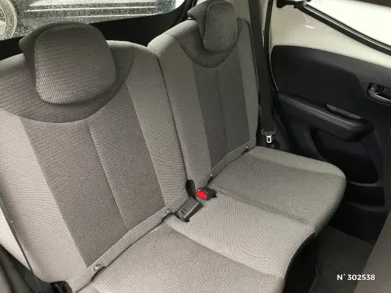 TOYOTA AYGO II - voiture d'occasion - Photo 11