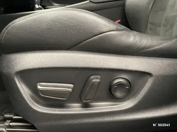 TOYOTA C-HR - voiture d'occasion - Photo 31