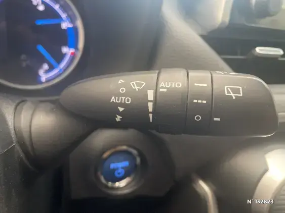 TOYOTA RAV4 V - voiture d'occasion - Photo 35