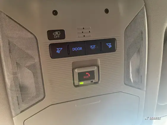 TOYOTA RAV4 V - voiture d'occasion - Photo 41