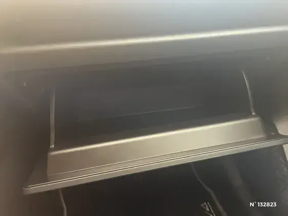 TOYOTA RAV4 V - voiture d'occasion - Photo 42