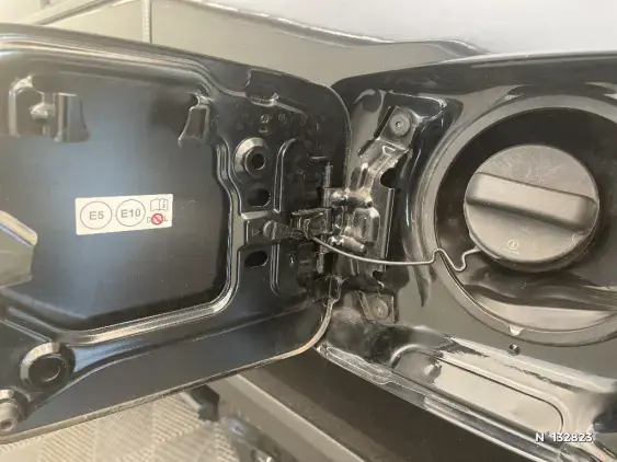 TOYOTA RAV4 V - voiture d'occasion - Photo 29