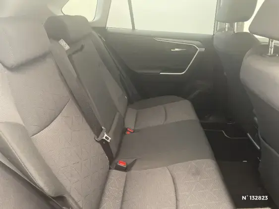 TOYOTA RAV4 V - voiture d'occasion - Photo 11