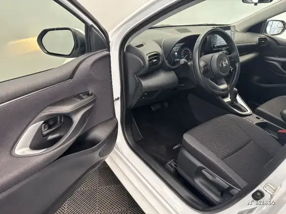 TOYOTA YARIS IV - voiture d'occasion - Photo 31