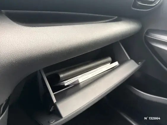 TOYOTA YARIS IV - voiture d'occasion - Photo 34