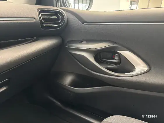 TOYOTA YARIS IV - voiture d'occasion - Photo 40