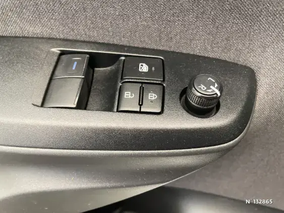 TOYOTA YARIS IV - voiture d'occasion - Photo 40