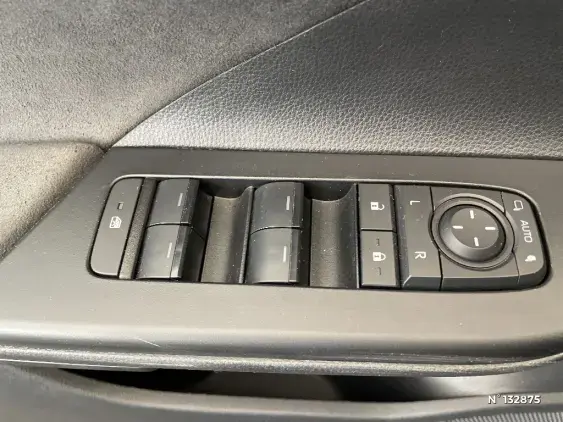 TOYOTA C-HR II - voiture d'occasion - Photo 36