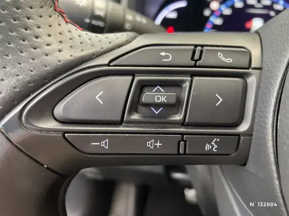 TOYOTA YARIS CROSS I - voiture d'occasion - Photo 40