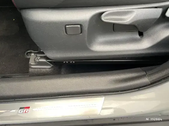 TOYOTA YARIS CROSS I - voiture d'occasion - Photo 27