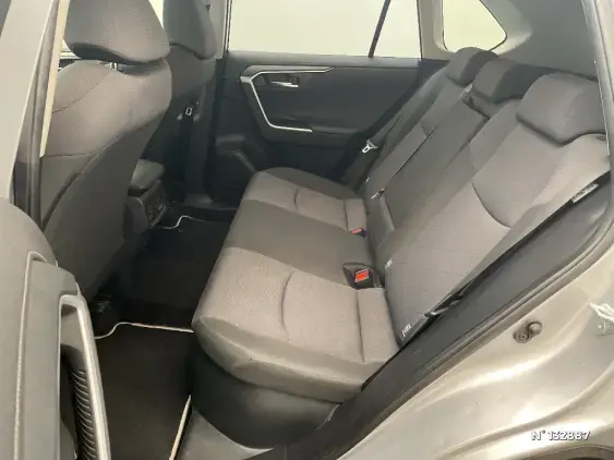TOYOTA RAV4 V - voiture d'occasion - Photo 27