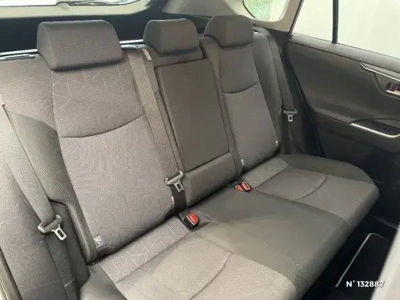 TOYOTA RAV4 V - voiture d'occasion - Photo 11