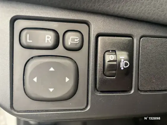 TOYOTA YARIS III - voiture d'occasion - Photo 41