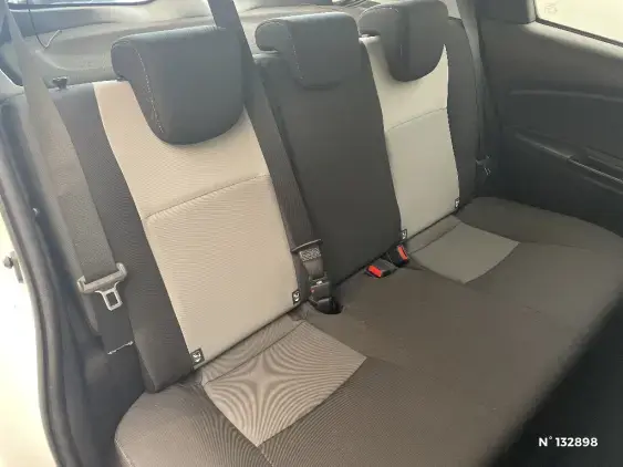 TOYOTA YARIS III - voiture d'occasion - Photo 11