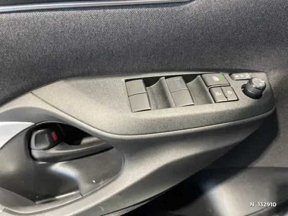 TOYOTA YARIS CROSS I - voiture d'occasion - Photo 36