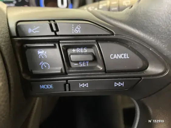 TOYOTA YARIS CROSS I - voiture d'occasion - Photo 37