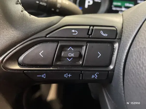 TOYOTA YARIS CROSS I - voiture d'occasion - Photo 38