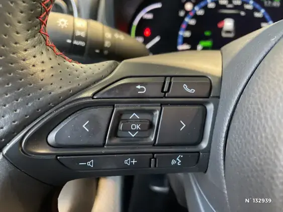 TOYOTA YARIS CROSS I - voiture d'occasion - Photo 39