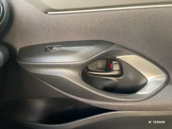 TOYOTA YARIS CROSS I - voiture d'occasion - Photo 31