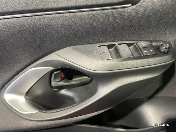 TOYOTA YARIS CROSS I - voiture d'occasion - Photo 36