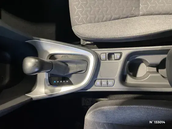 TOYOTA YARIS CROSS I - voiture d'occasion - Photo 41