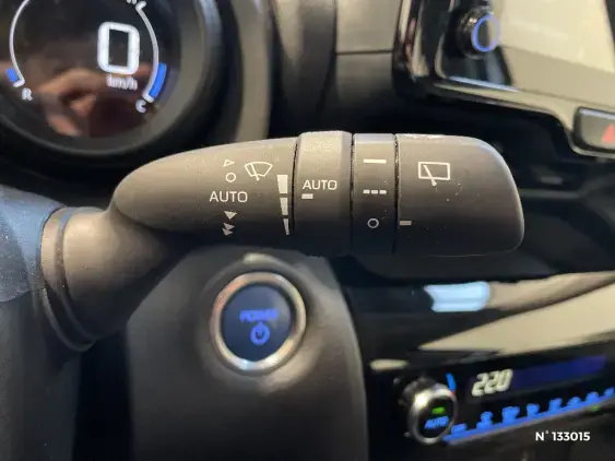 TOYOTA YARIS CROSS I - voiture d'occasion - Photo 35