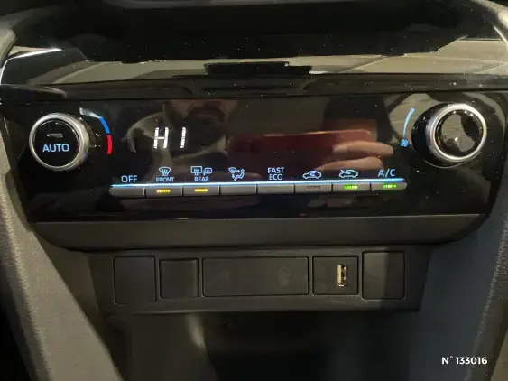 TOYOTA YARIS CROSS I - voiture d'occasion - Photo 31