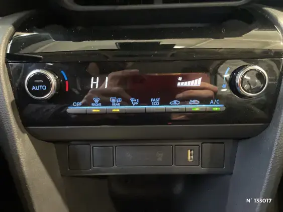 TOYOTA YARIS CROSS I - voiture d'occasion - Photo 41