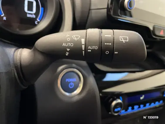 TOYOTA YARIS CROSS I - voiture d'occasion - Photo 35