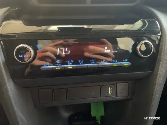 TOYOTA YARIS CROSS I - voiture d'occasion - Photo 36