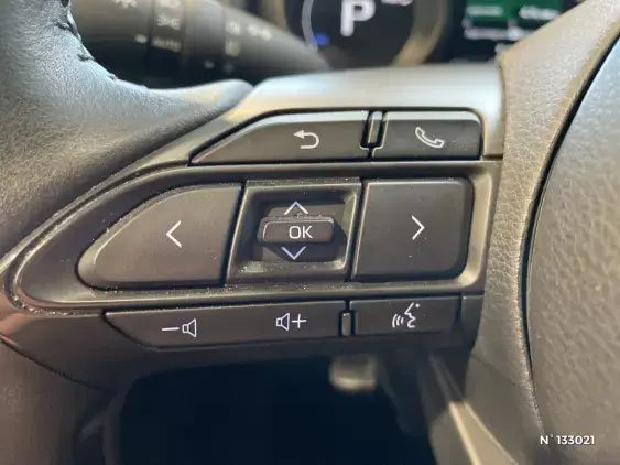 TOYOTA YARIS CROSS I - voiture d'occasion - Photo 32