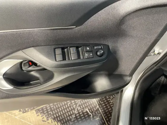 TOYOTA YARIS CROSS I - voiture d'occasion - Photo 31