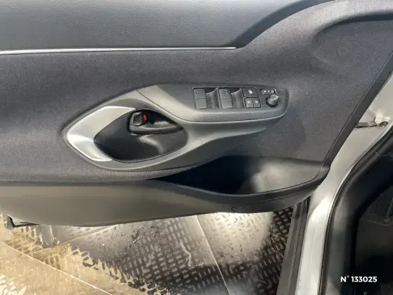 TOYOTA YARIS CROSS I - voiture d'occasion - Photo 31