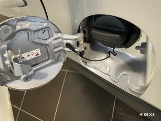 TOYOTA YARIS CROSS I - voiture d'occasion - Photo 30