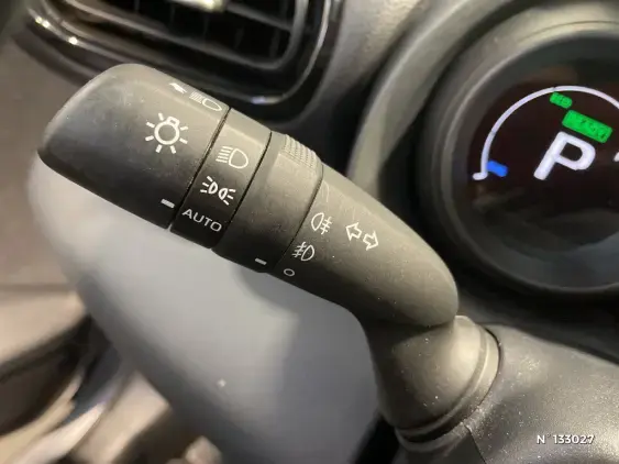 TOYOTA YARIS CROSS I - voiture d'occasion - Photo 37