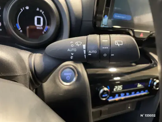 TOYOTA YARIS CROSS I - voiture d'occasion - Photo 39