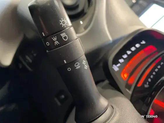 TOYOTA AYGO II - voiture d'occasion - Photo 34