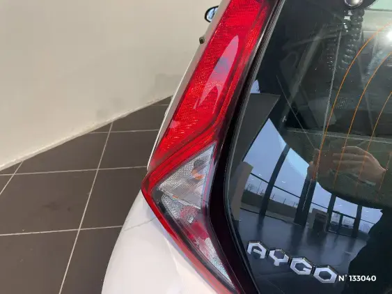 TOYOTA AYGO II - voiture d'occasion - Photo 27