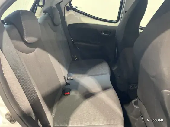 TOYOTA AYGO II - voiture d'occasion - Photo 11